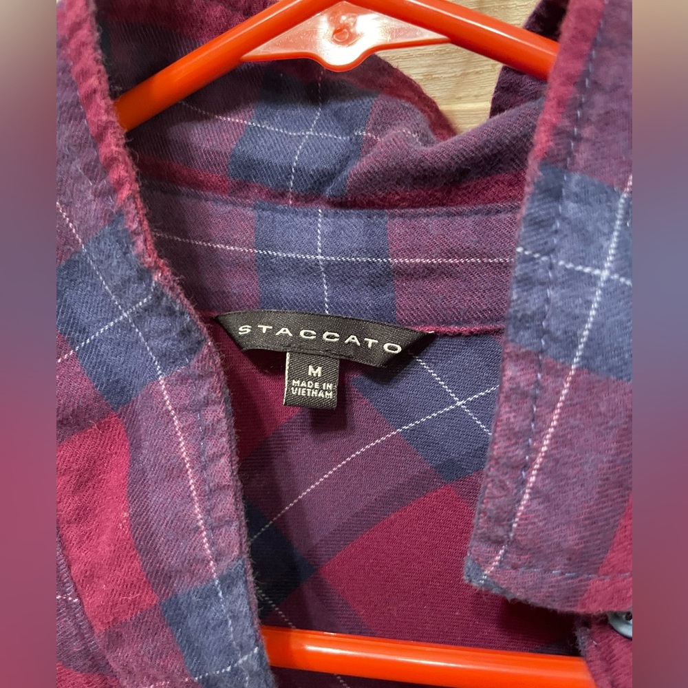 Women’s flannel shirt - Picture 2 of 3
